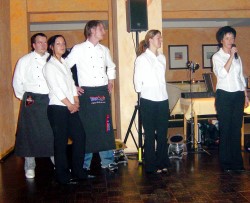 Gastgeberin Frau Angelika Fichtner er&ouml;ffnet