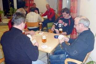 Der Toptisch in der Runde 2