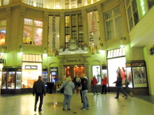 Das Kabarett in der M&auml;dlerpassage