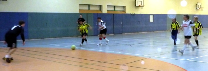 Kerstin auf demWeg zum Tor