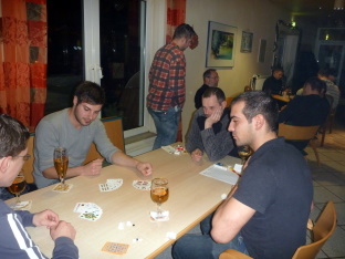 Tisch 3-1 Runde 2, Bildmitte Lorent, der nach der Runde 1 f&uuml;hrte