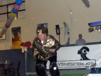 rauf und runter und mit den Armen kreisen