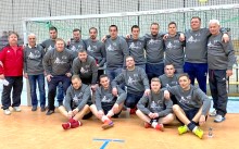 &Uuml;bergabe der Vereinspullover